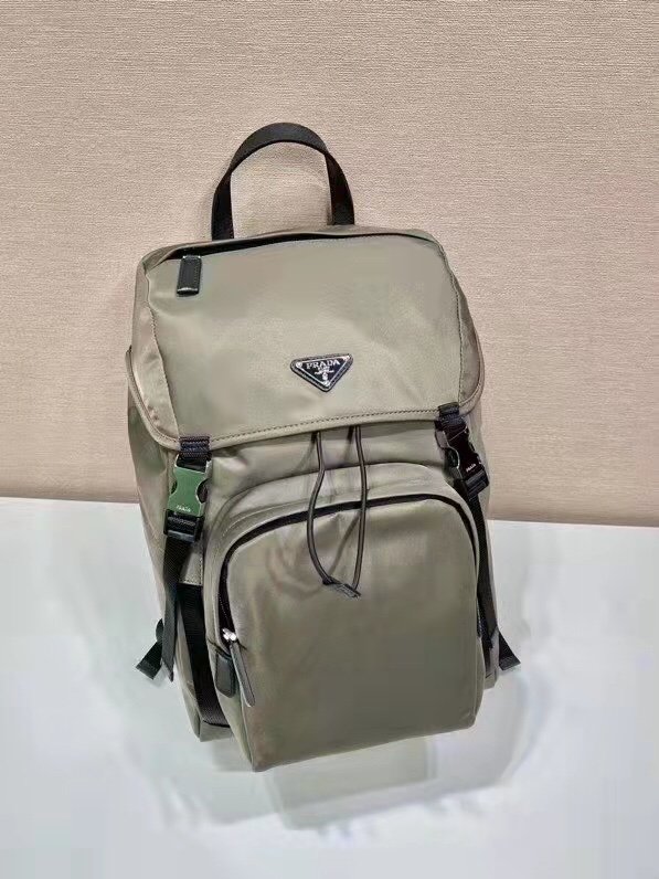 Prada 218 7