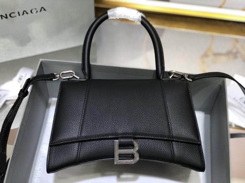 Balenciaga 105 7