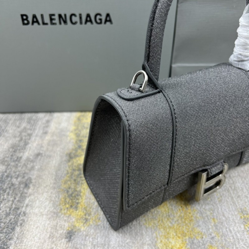 Balenciaga 117 7