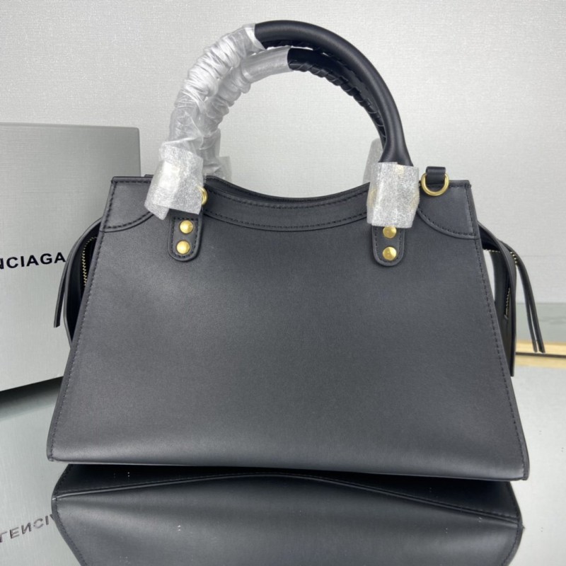 Balenciaga 140 7