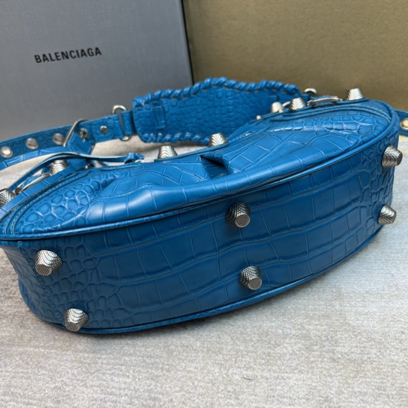 Balenciaga 151 7