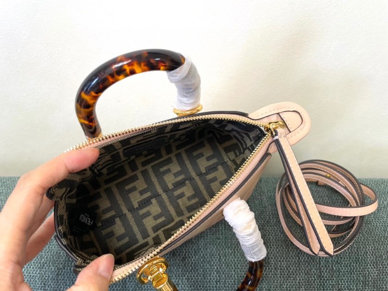 Fendi 002 7