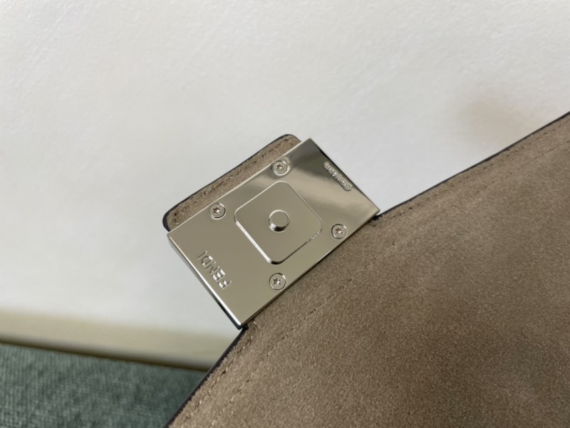 Fendi 011 7