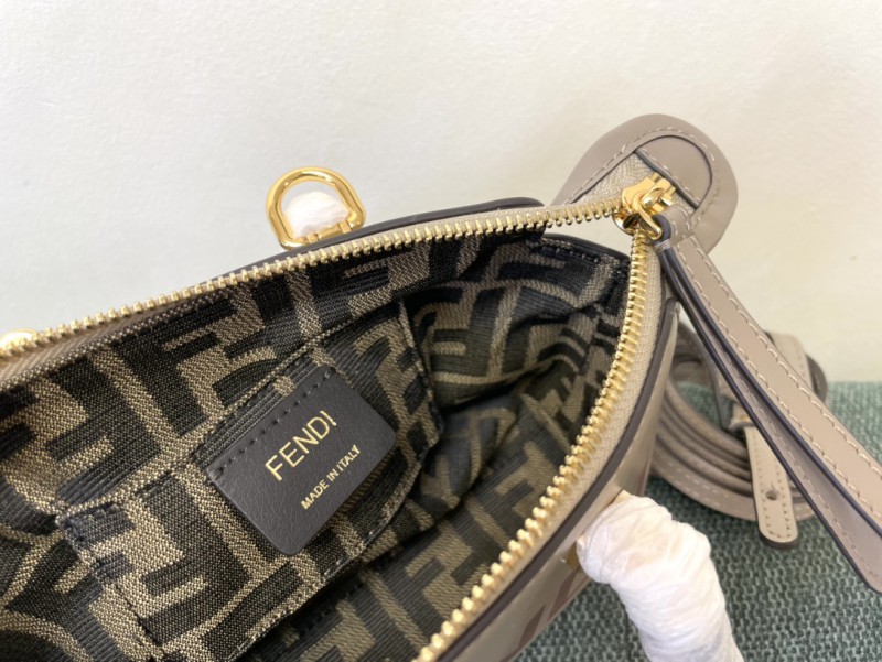 Fendi 043 7