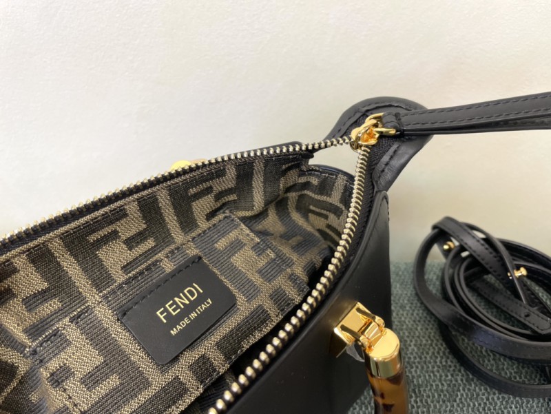 Fendi 047 7