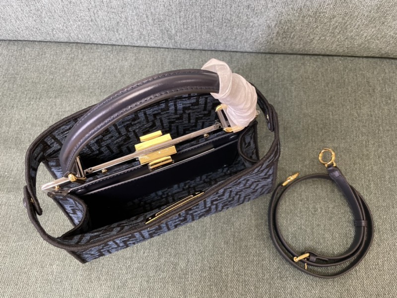 Fendi 064 7