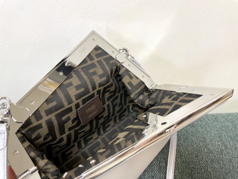 Fendi 069 7