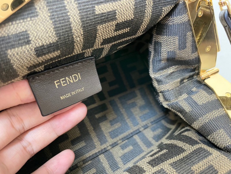 Fendi 073 7