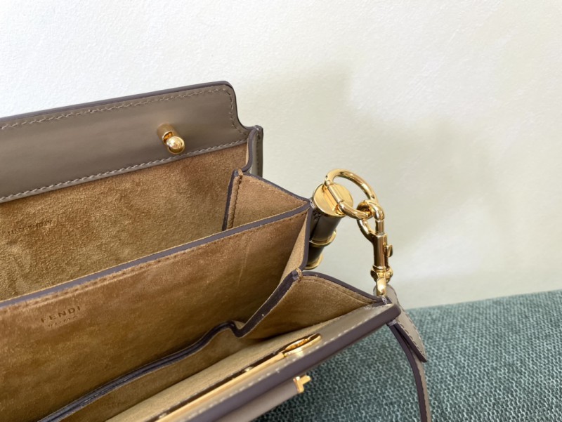 Fendi 082 7