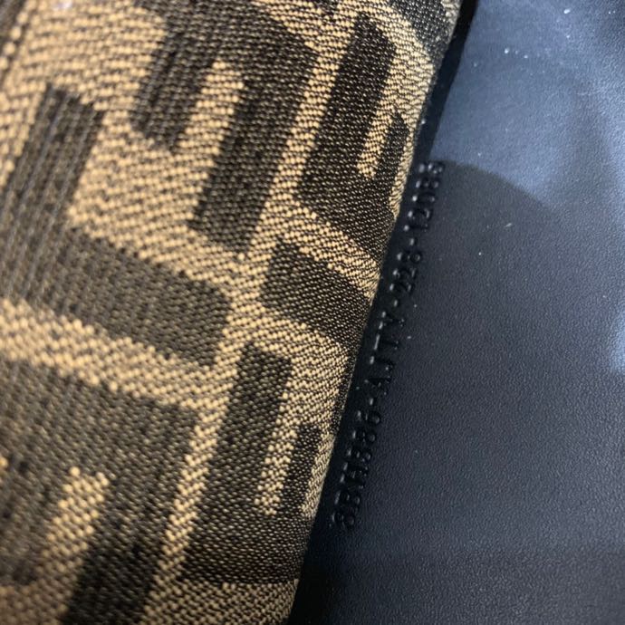 Fendi 095 7