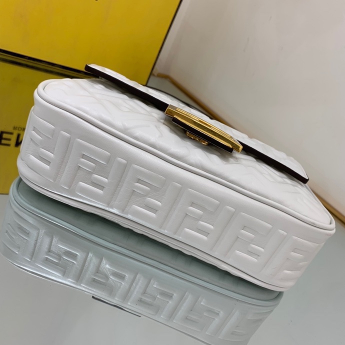 Fendi 126 7