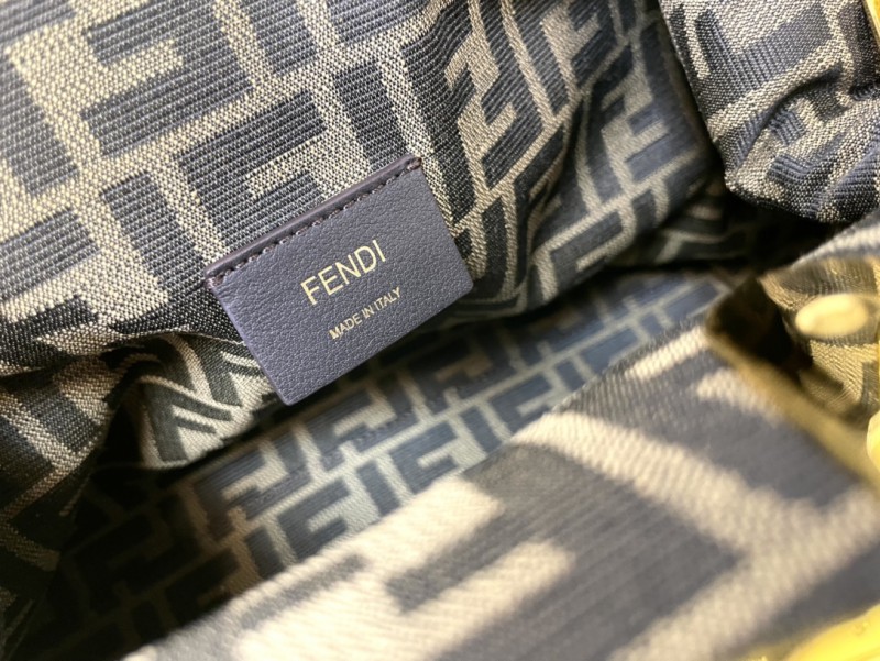 Fendi 143 7