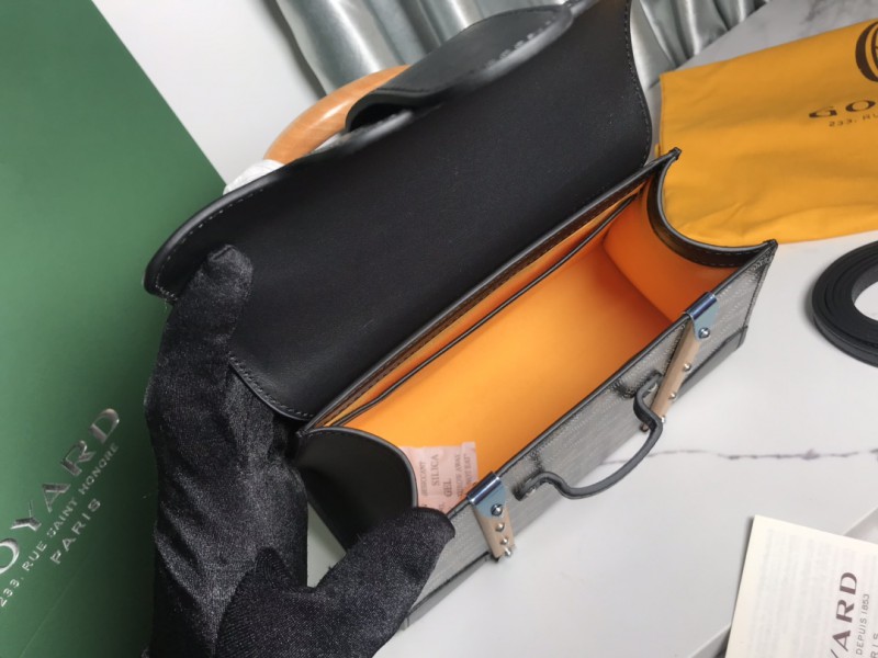Goyard 208 7