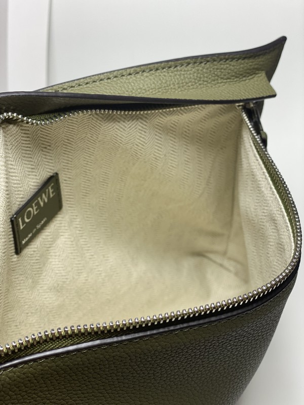 Loewe 007 7