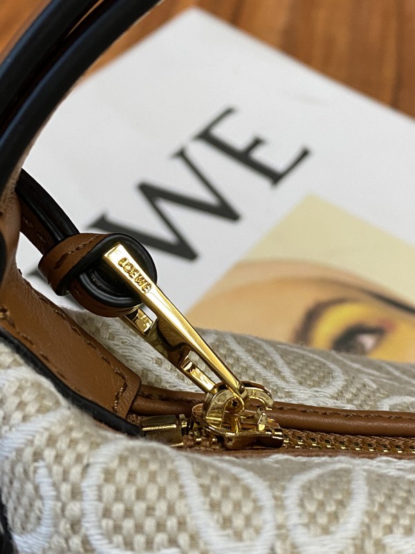 Loewe 029 7