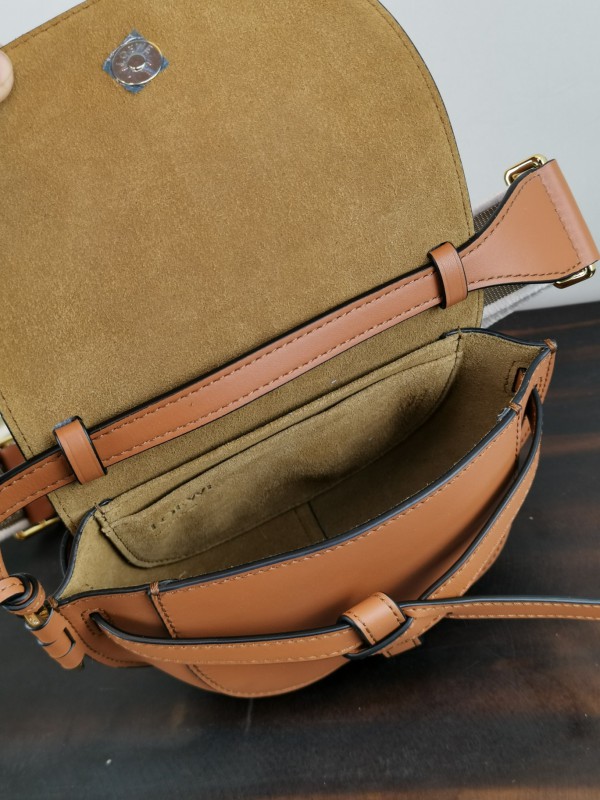 Loewe 040 7
