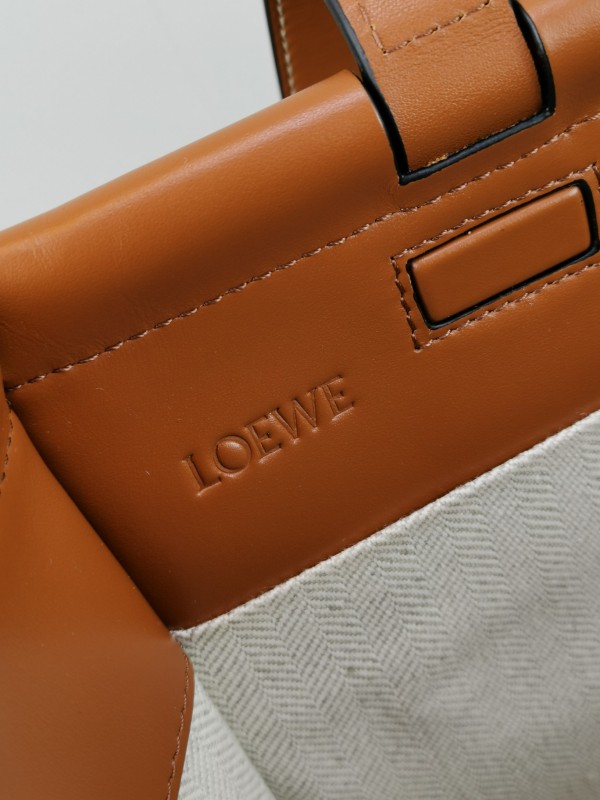 Loewe 046 7