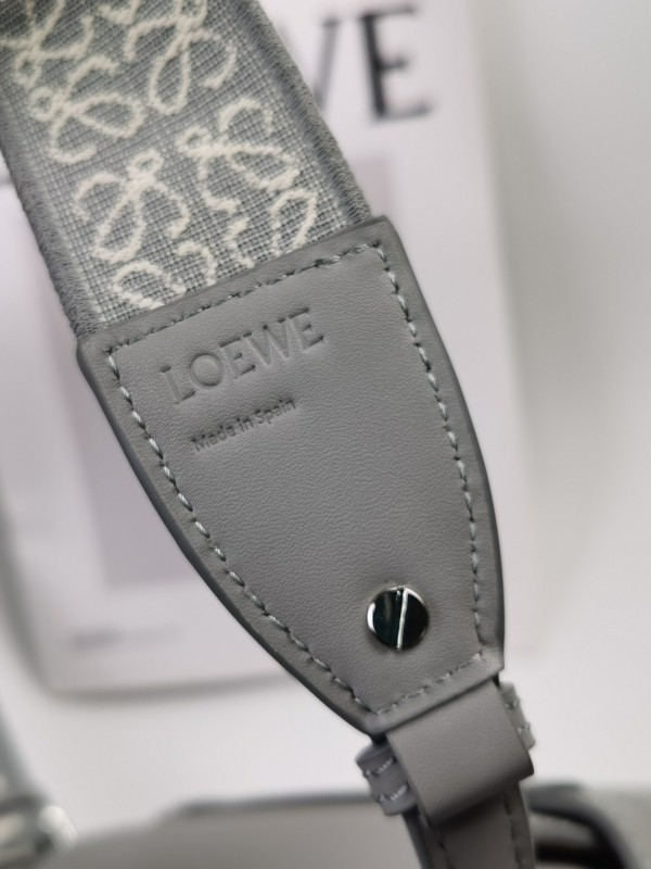 Loewe 058 7