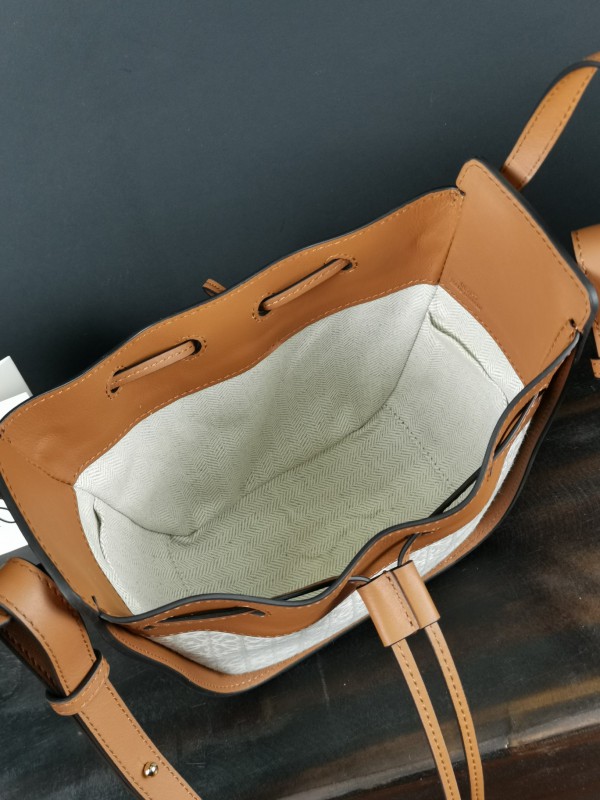 Loewe 064 7