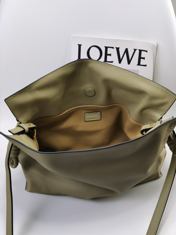 Loewe 124 7
