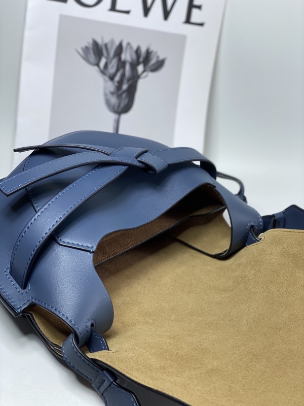 Loewe 126 7