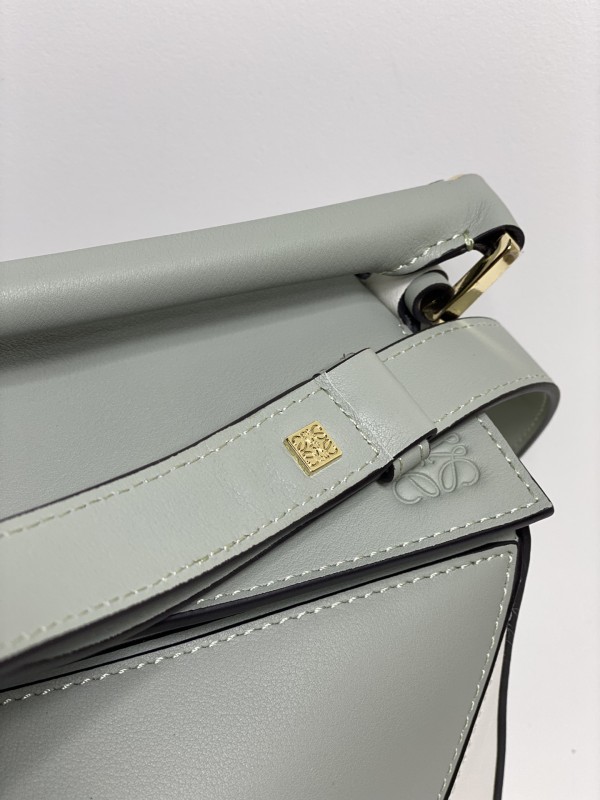 Loewe 142 7