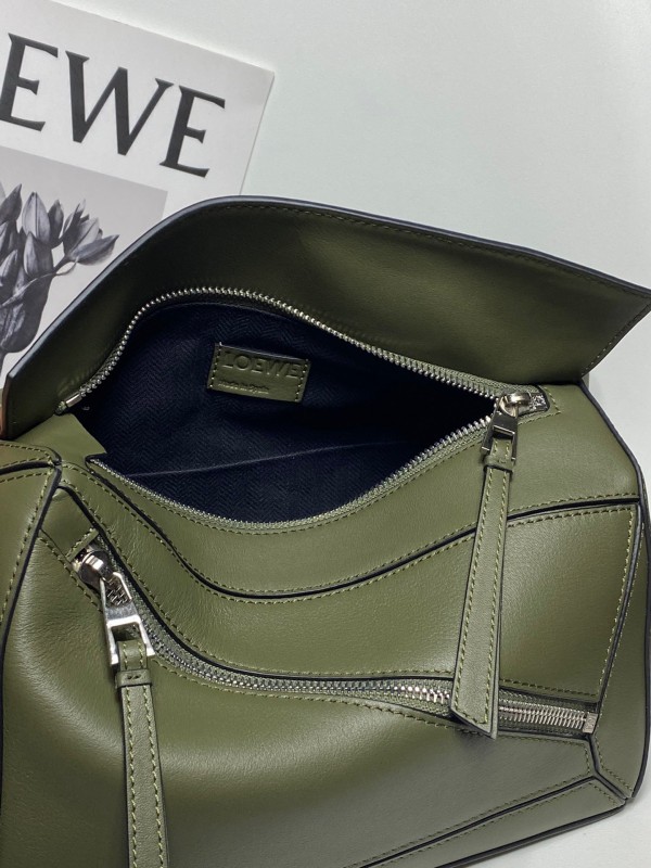 Loewe 159 7