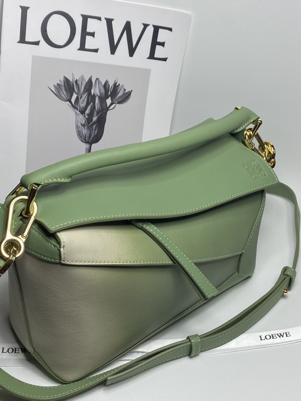 Loewe 214 7