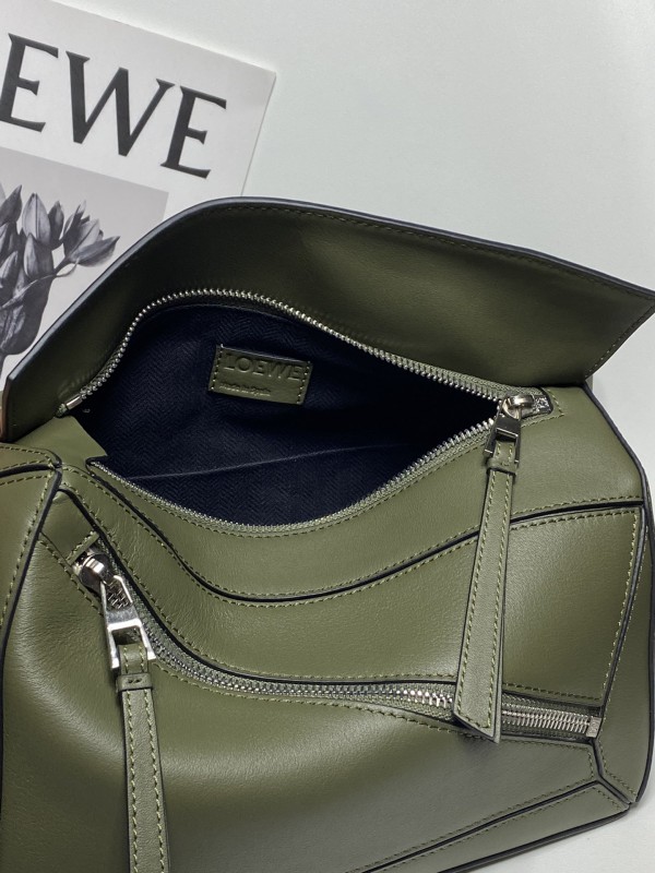 Loewe 217 7