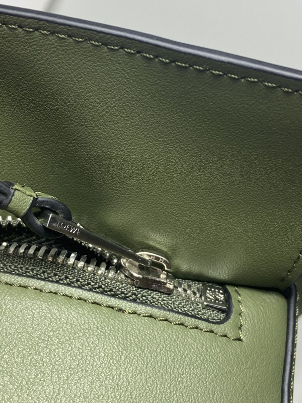 Loewe 218 7