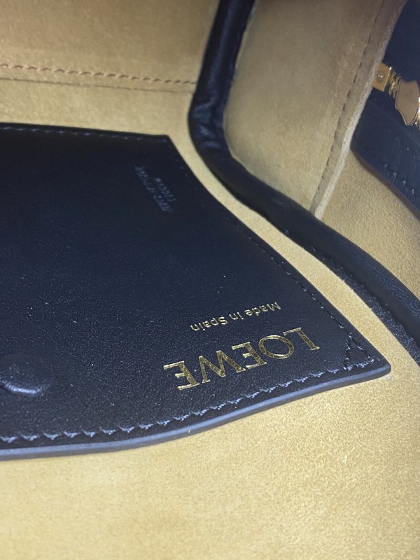 Loewe 220 7