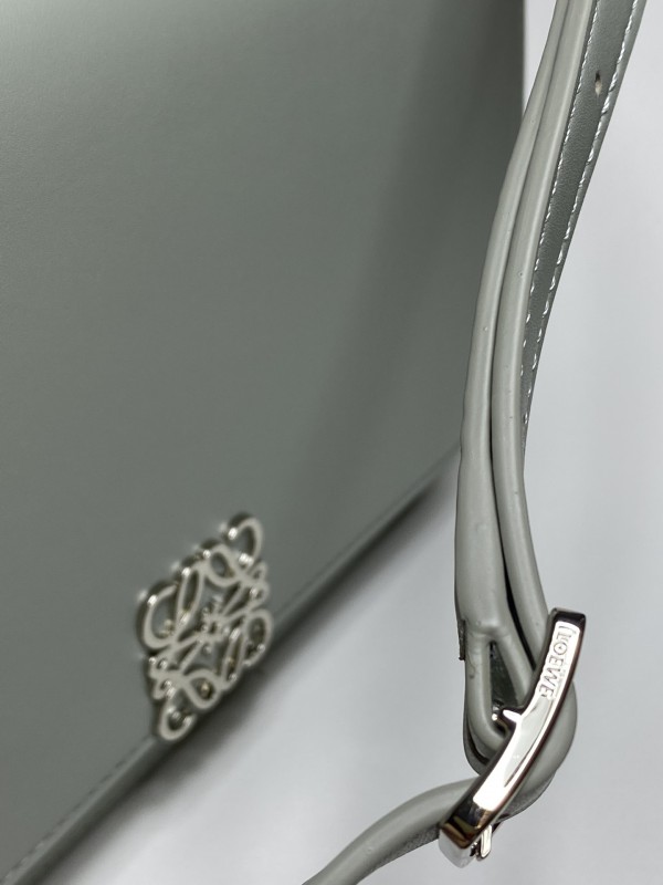 Loewe 246 7