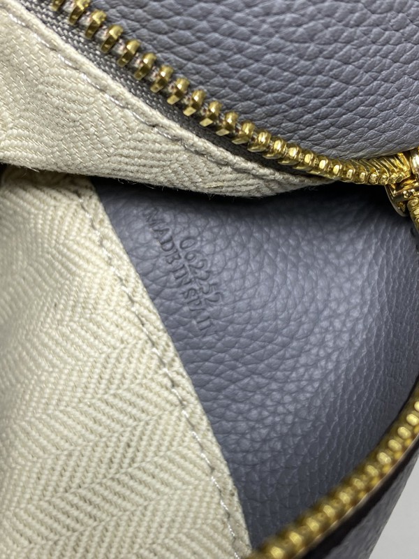 Loewe 247 7