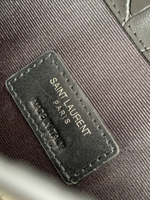 YSL 042 7