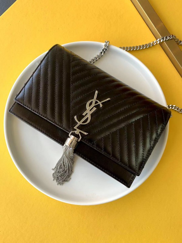 YSL 104 7