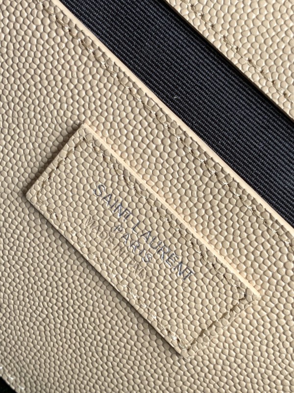 YSL 223 7