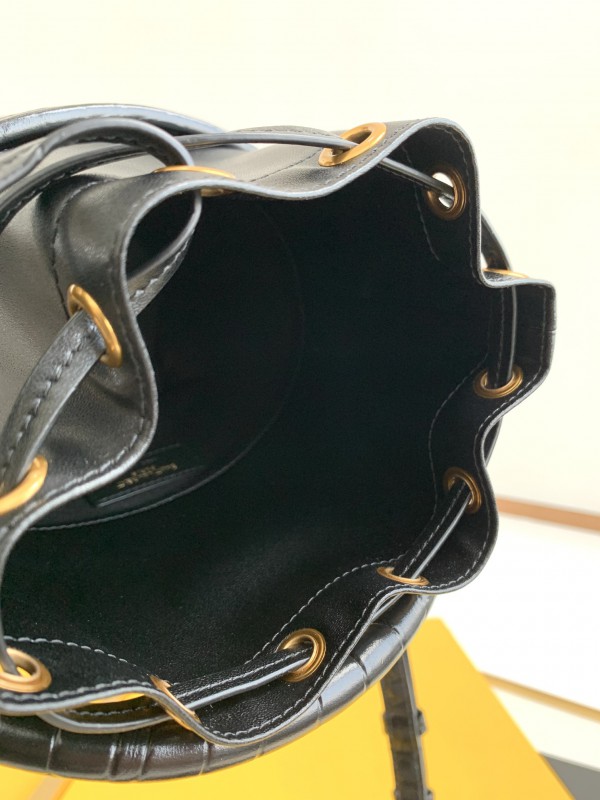 YSL 425 7