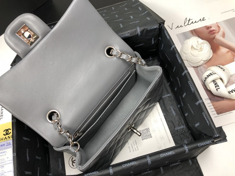 Chanel 047 7