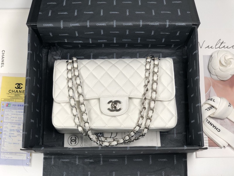 Chanel 104 7