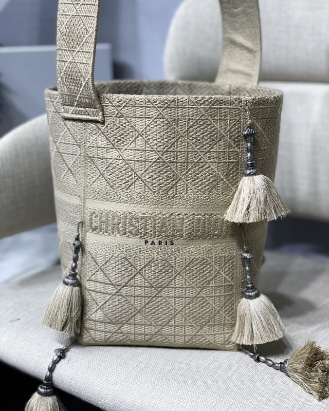 Dior 131 8