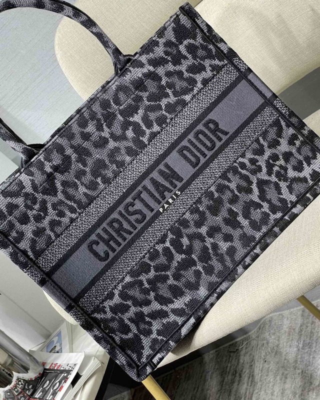 Dior 182 8