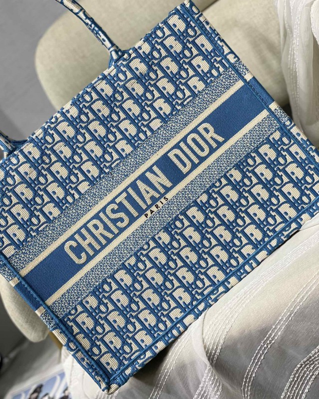 Dior 195 8