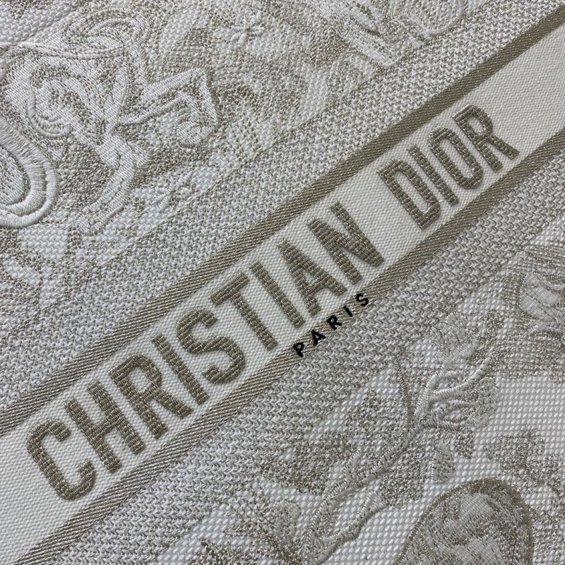 Dior 210 8