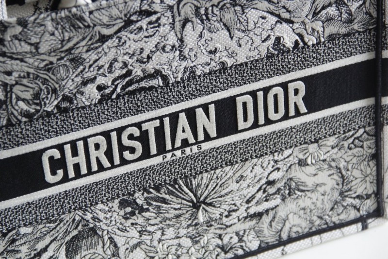 Dior 215 8