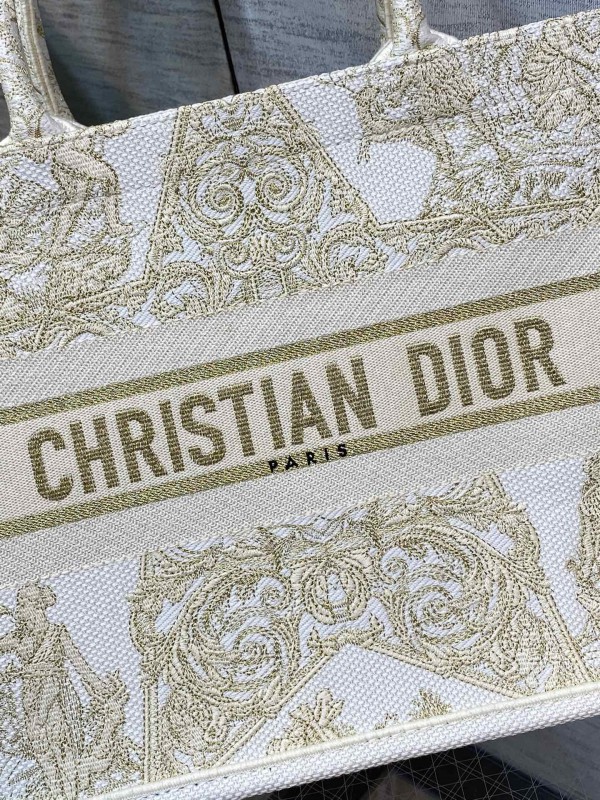 Dior 225 8
