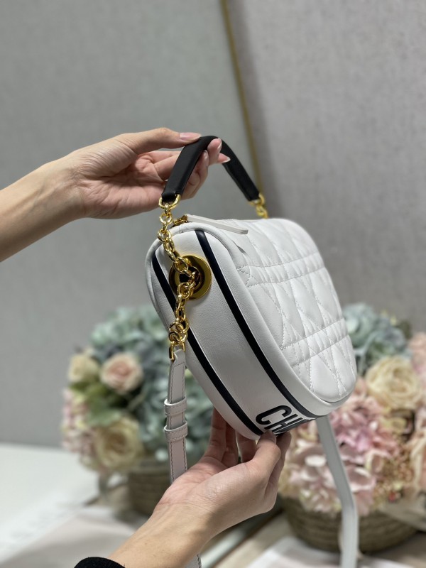 Dior 247 8