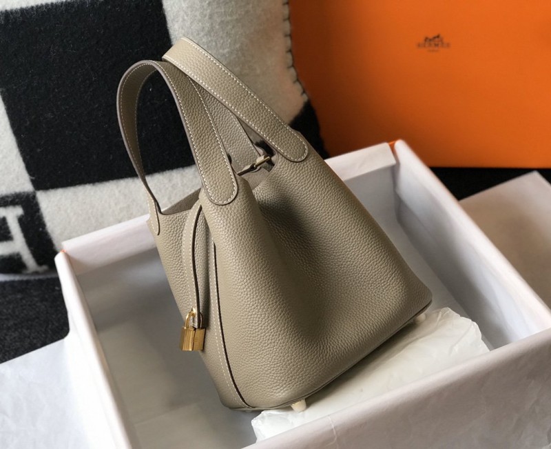 Hermes 031 8