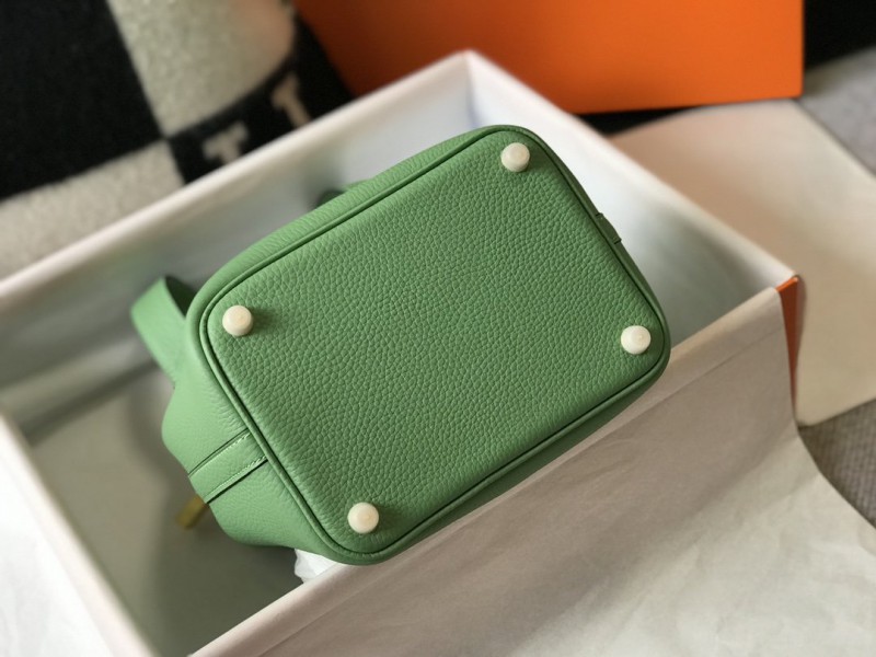 Hermes 035 8