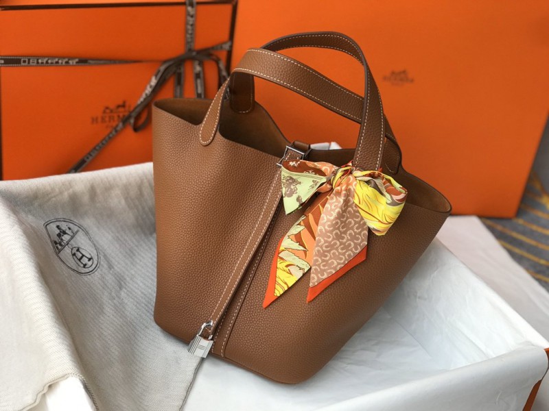 Hermes 037 8