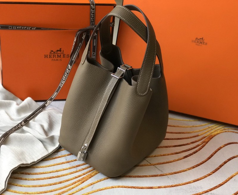 Hermes 042 8